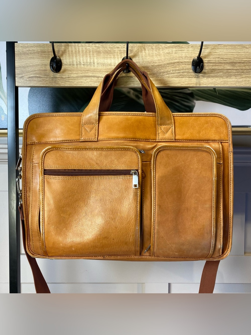 Wilsons Tan Leather Messenger Padded Laptop Bag Briefcase Shoulder Strap Pockets